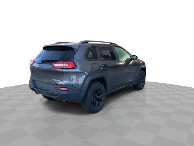 Used 2016 Gray Jeep Trailhawk image 8