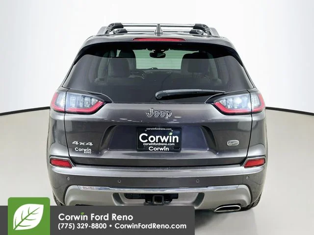 Used 2019 Granite Crystal Clearcoat Metallic Jeep Overland image 8