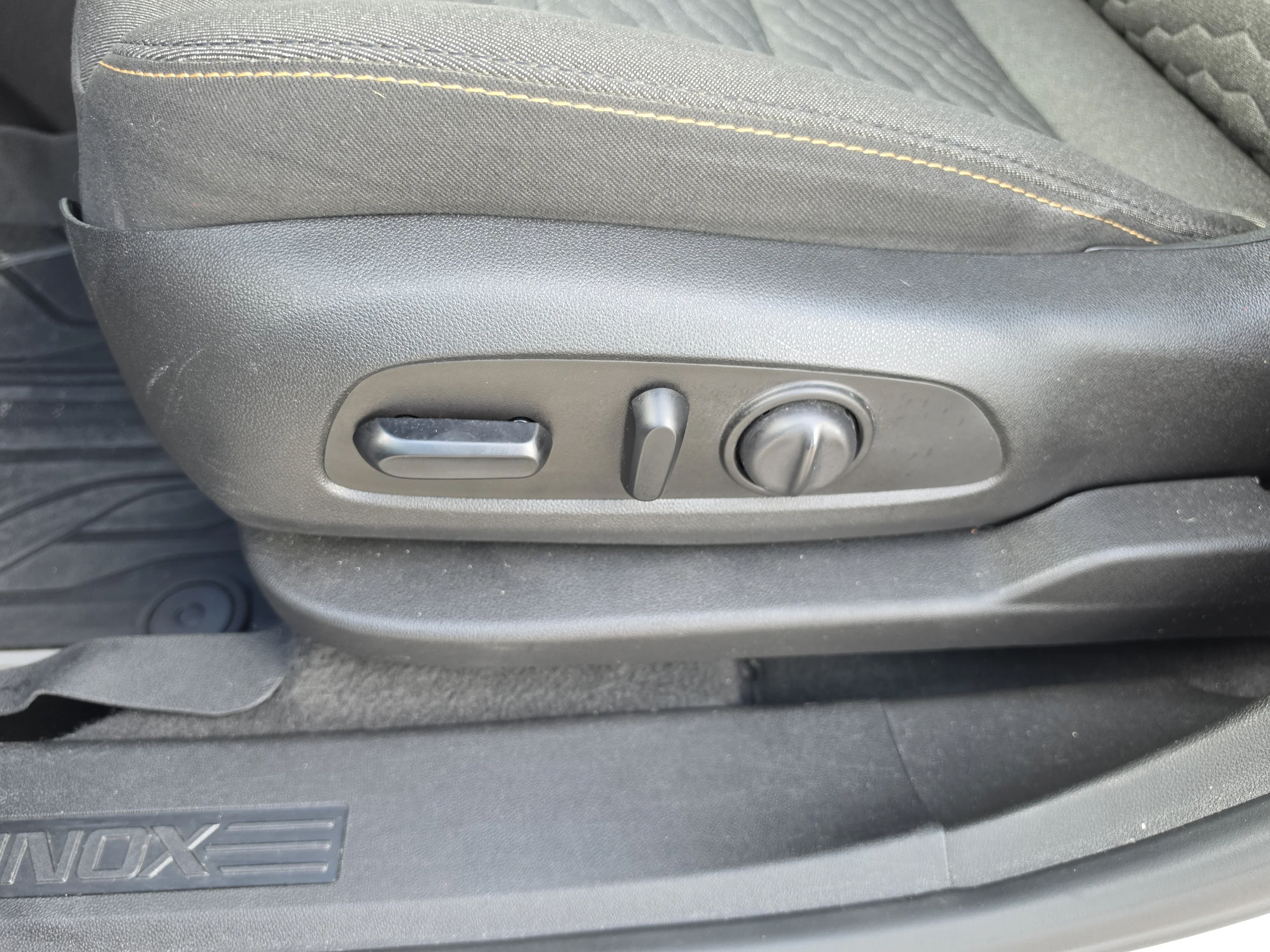 Used 2019 Silver Ice Metallic Chevrolet LT image 25
