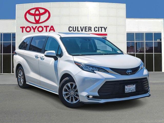 Certified Used 2023 PLATINUM WHITE PEARL MC. Toyota  image 1