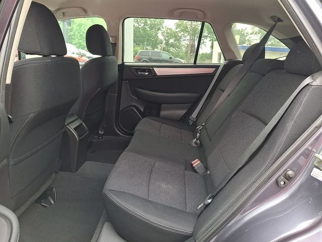 Used 2016 Gray Subaru 2.5i Premium image 11