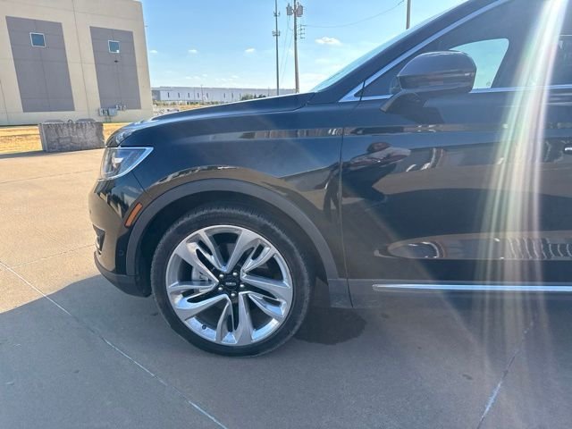 Used 2018 Black Lincoln Reserve image 9