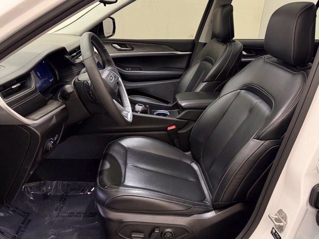 Used 2024 Bright White Clearcoat Jeep Limited image 18