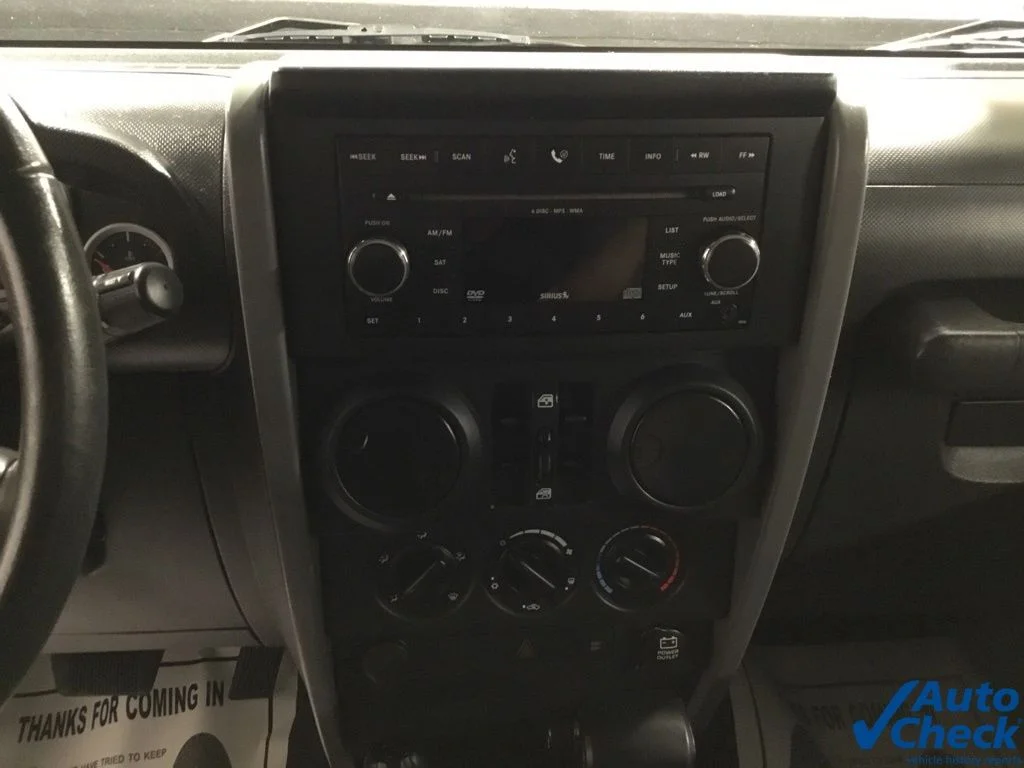 Used 2007 Blue Jeep Unlimited Sahara image 43