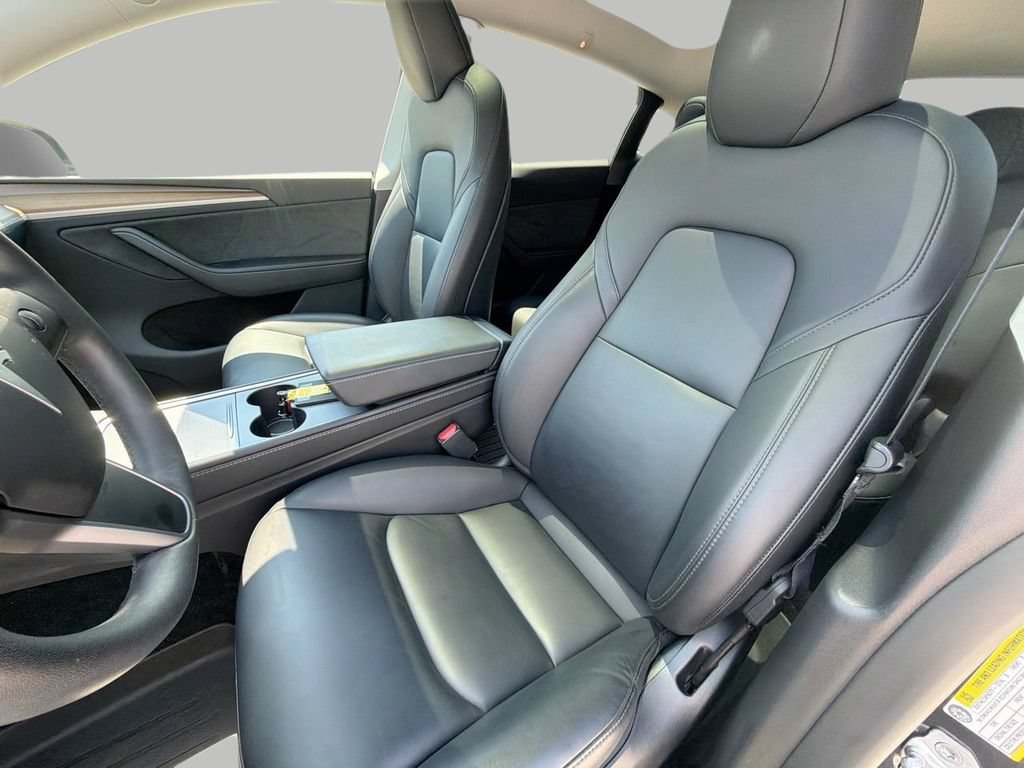 Used 2024  Tesla Long Range image 17