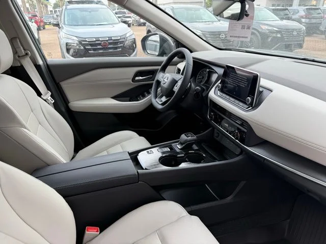 New 2026 Obsidian Green Pearl Nissan Dark Armor™ image 23