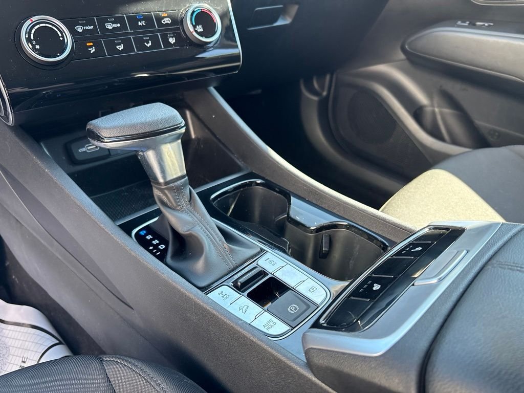 Used 2022 Black Hyundai SEL image 18