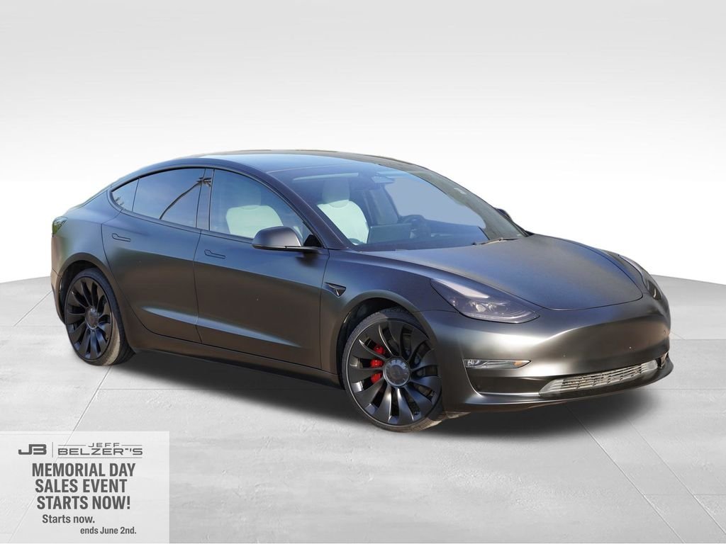2023 Tesla Model 3 Performance's photo