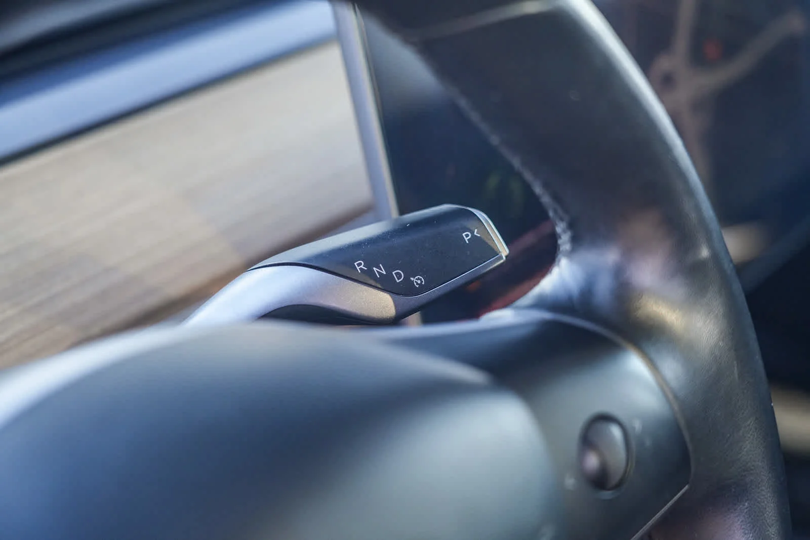 Used 2018  Tesla  image 19