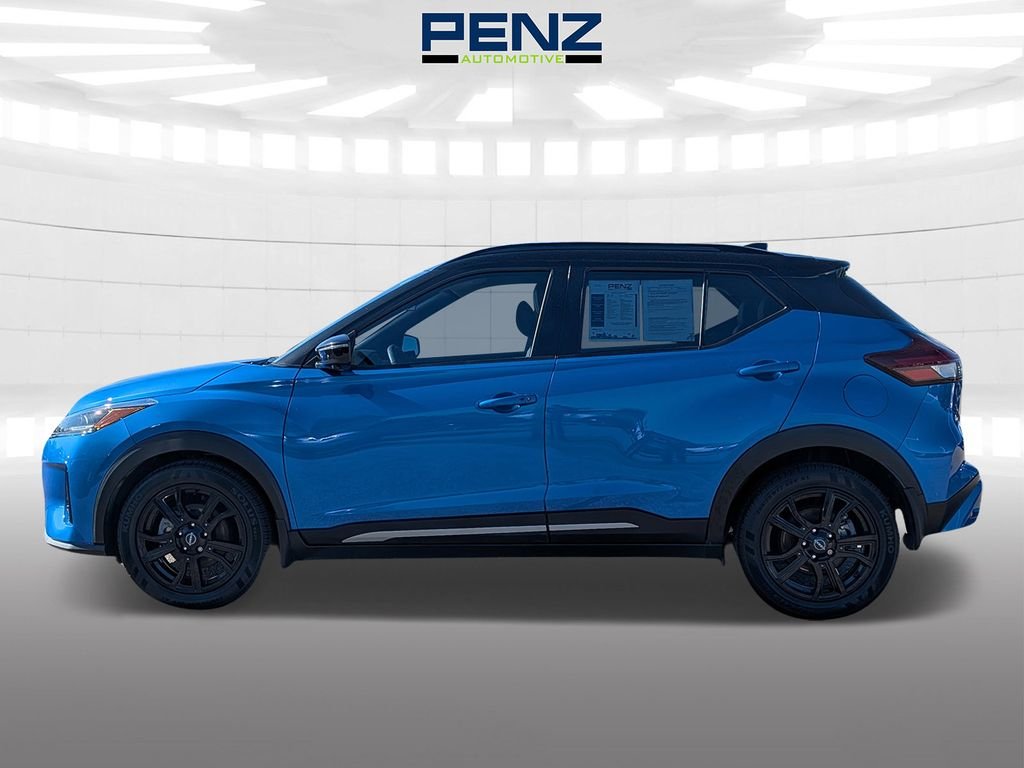 Used 2023 Blue Nissan SR image 4