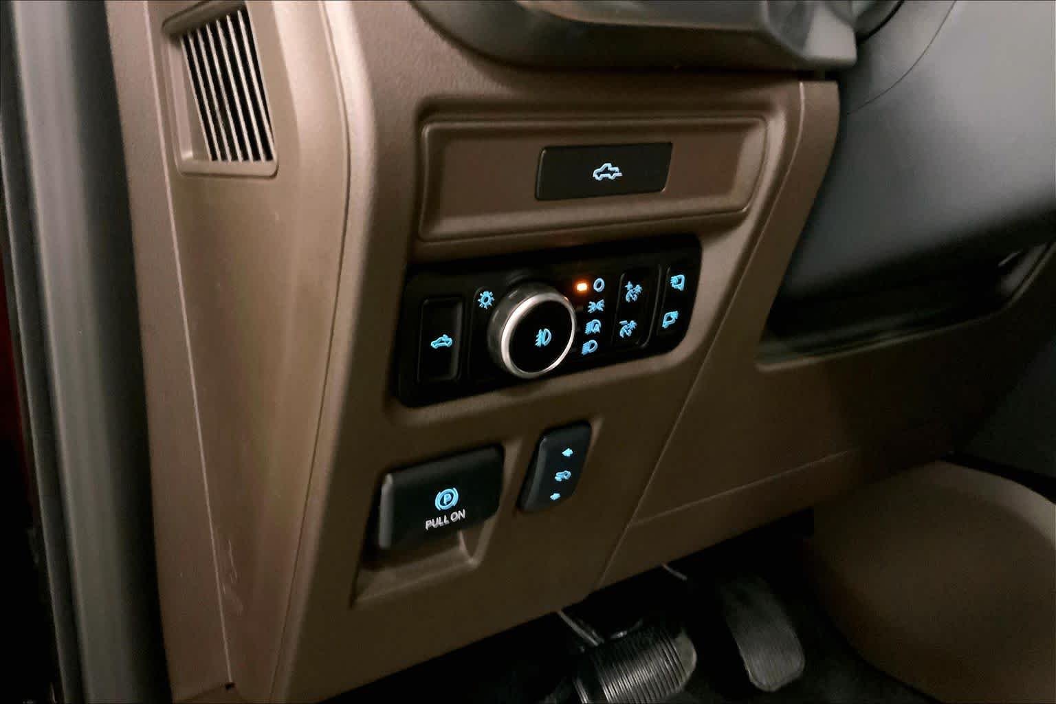 New 2026 Agate Black Metallic Ford King Ranch® image 18