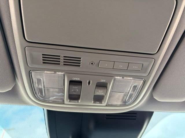 Used 2019 Red Honda EX-L image 11