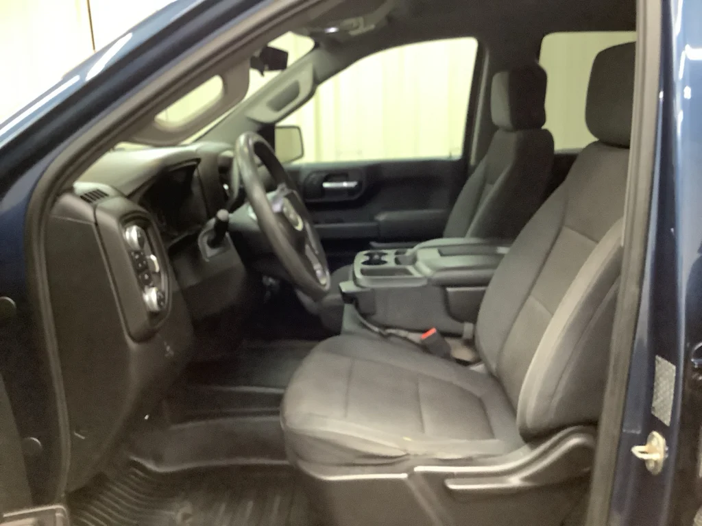 Used 2019 Pacific Blue Metallic GMC Fleet/Base image 13