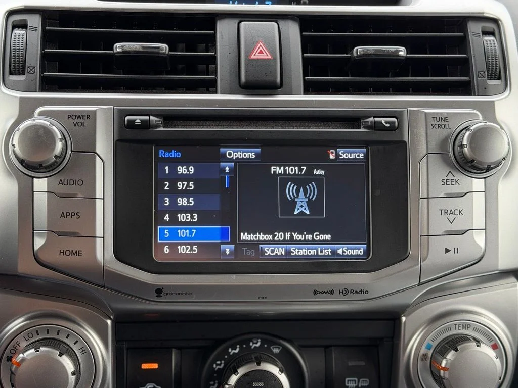 Used 2019 Gray Toyota SR5 image 9