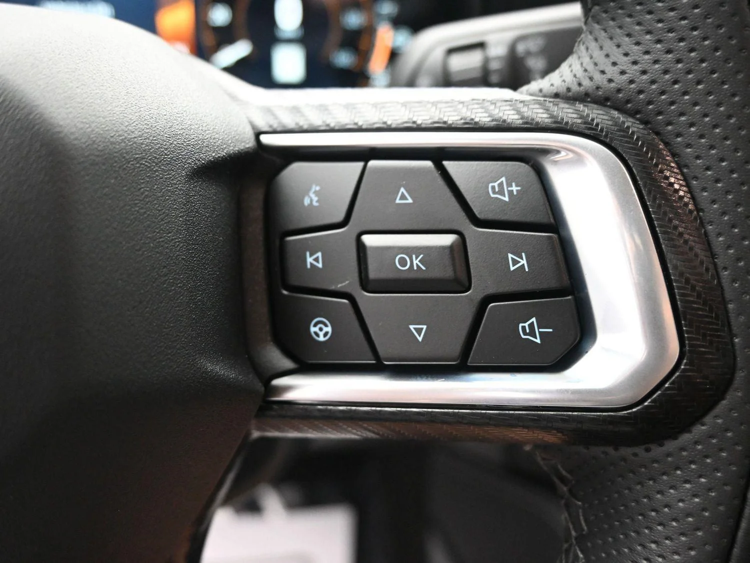 New 2025 Shadow Black Ford EcoBoost® Premium Fastback image 20
