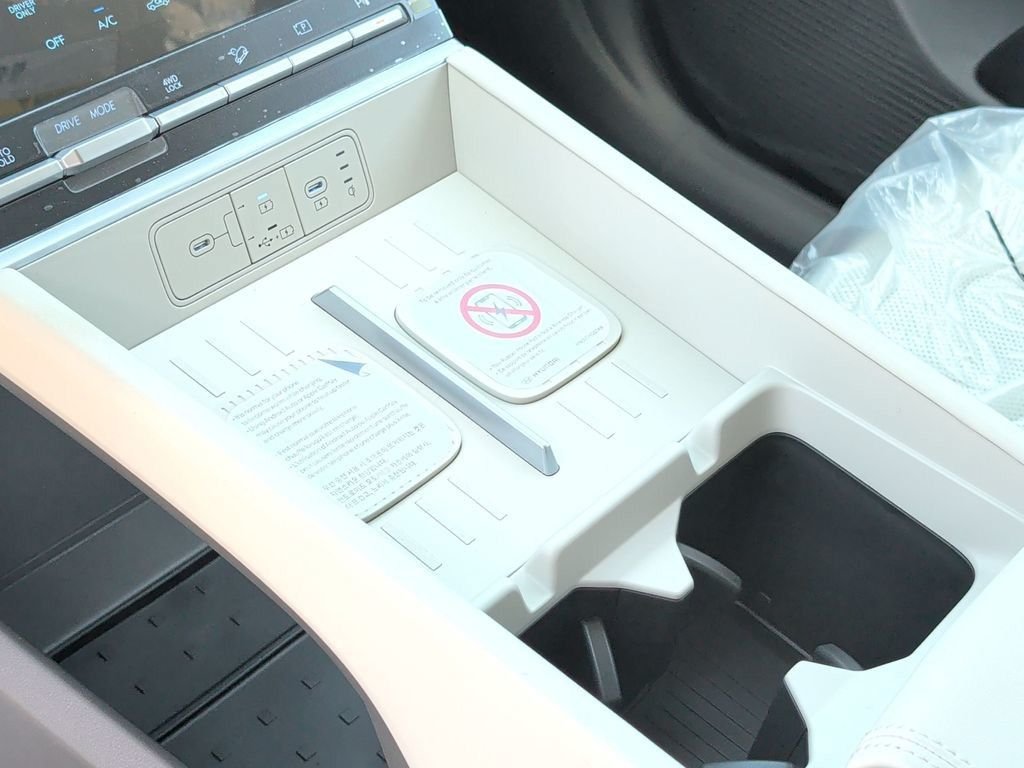New 2026 Silver Hyundai SEL image 11