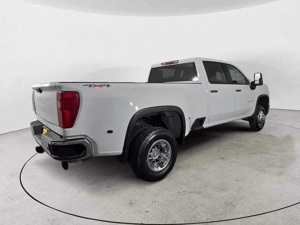 Used 2024 Summit White Chevrolet WT DRW image 8