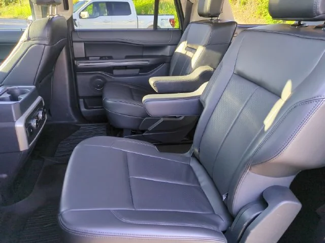 Used 2024 Black Ford XLT image 29