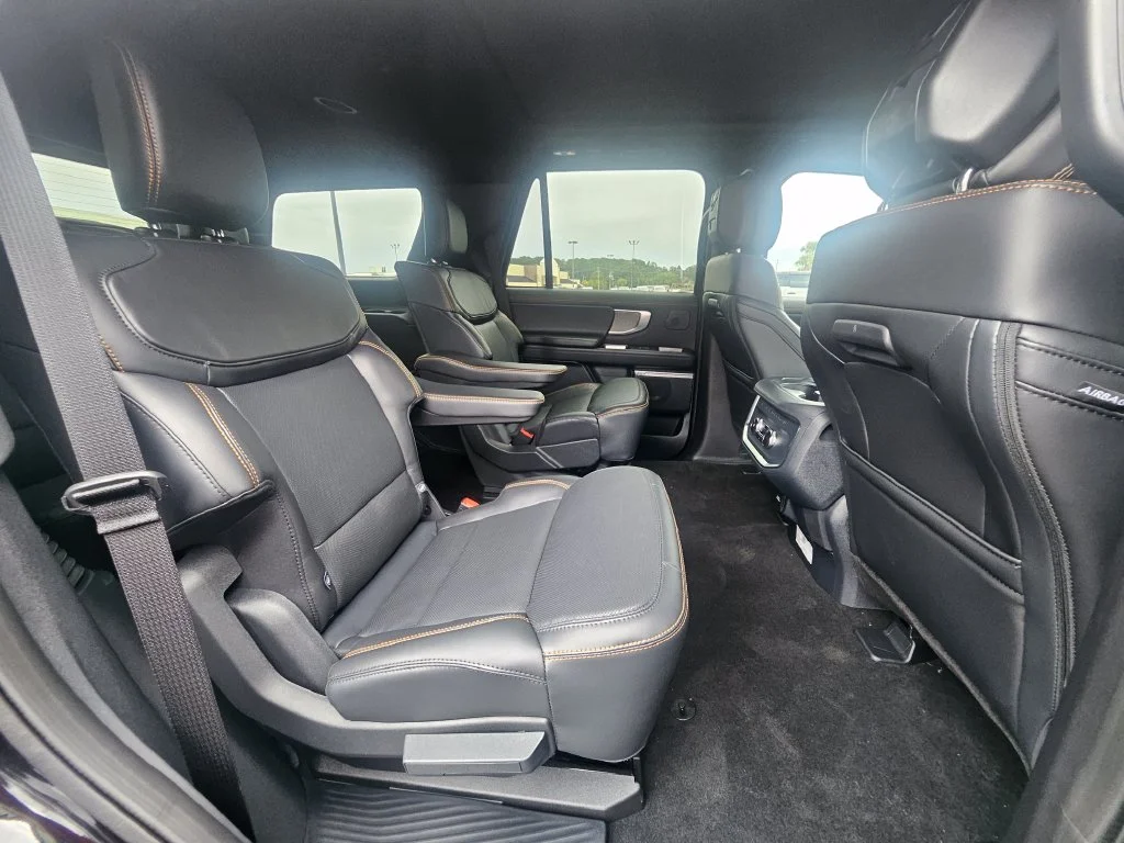 New 2027 Agate Black Metallic Ford Tremor® image 32