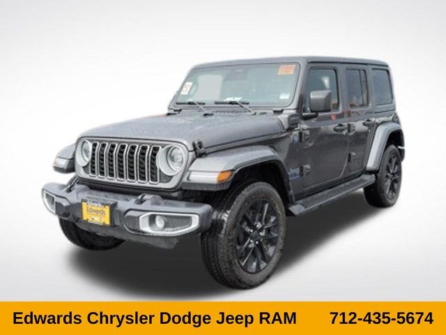 Used 2025 Gray Jeep Sahara 4xe image 3