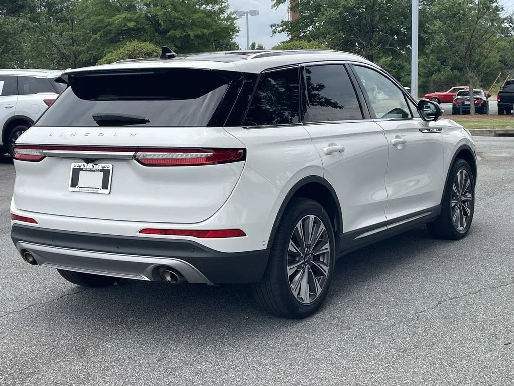Used 2020 White Lincoln Reserve image 4