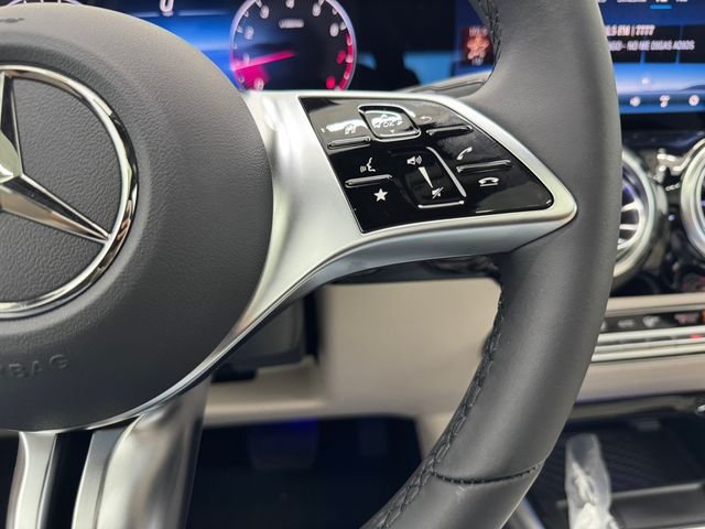 New 2026 Polar White Mercedes-Benz GLA 250 image 26