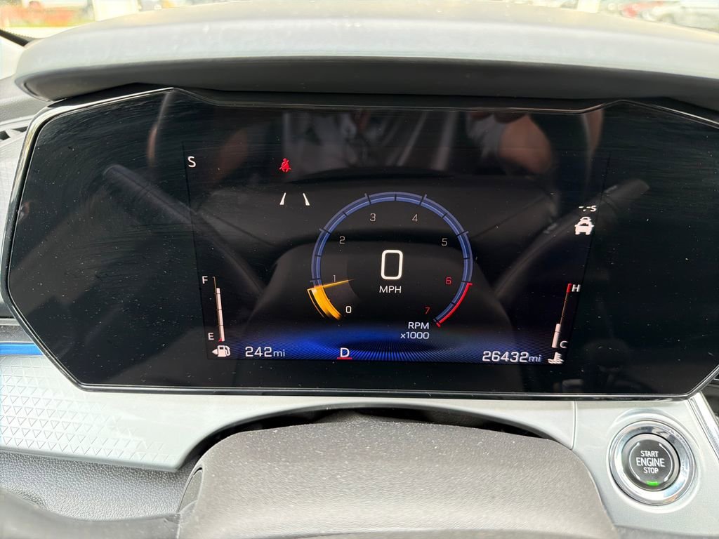 2025 Chevrolet Trax LT - Photo 18