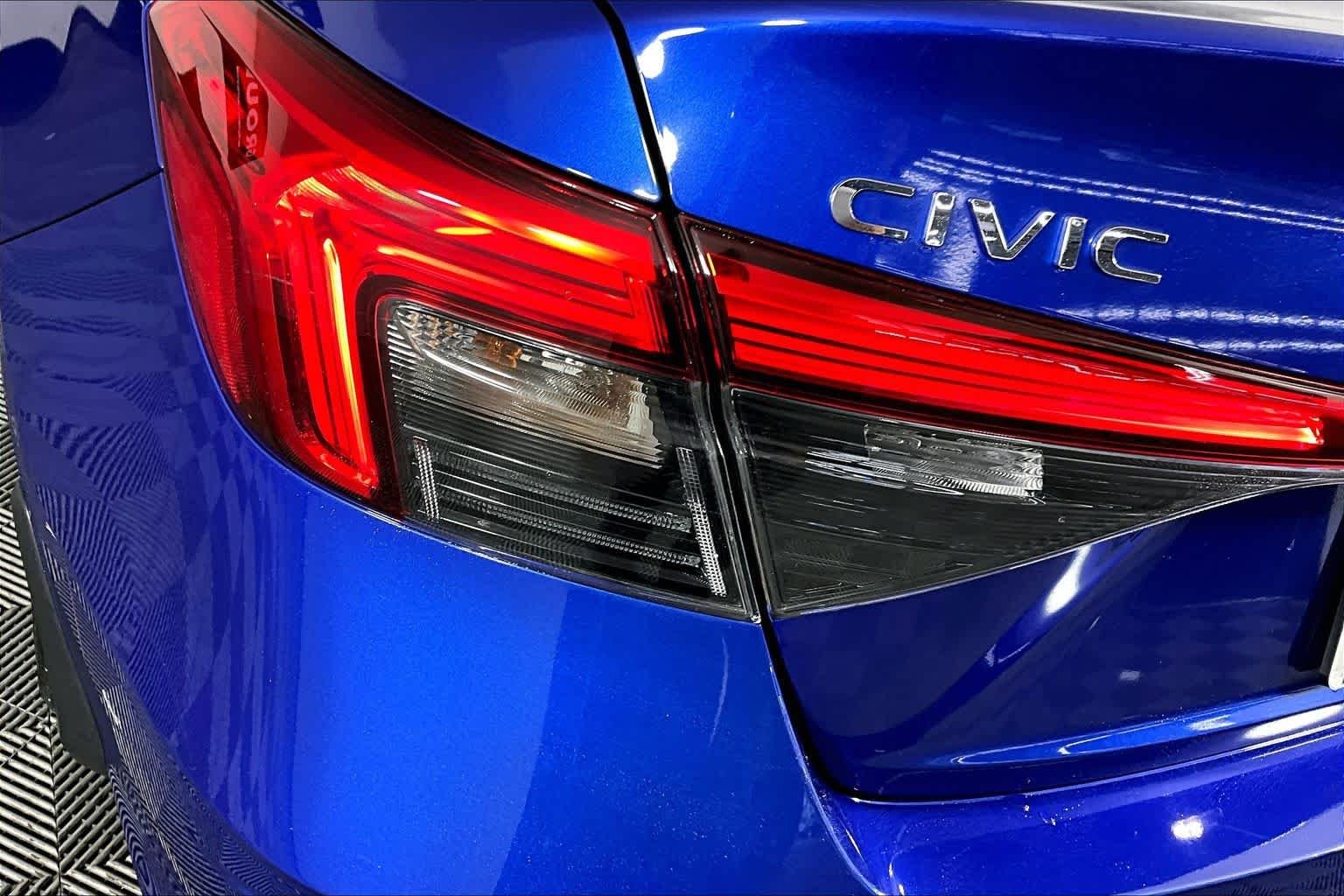 Used 2022 Aegean Blue Metallic Honda Sport image 27