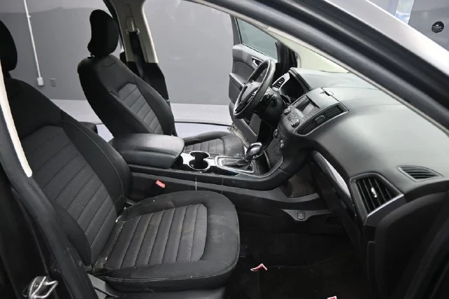 Used 2017 Gray Ford SE image 14