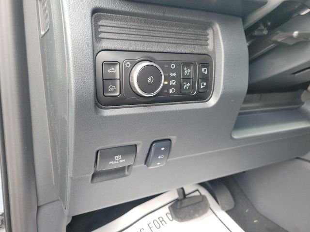 New 2026 Gray Ford Lariat image 10