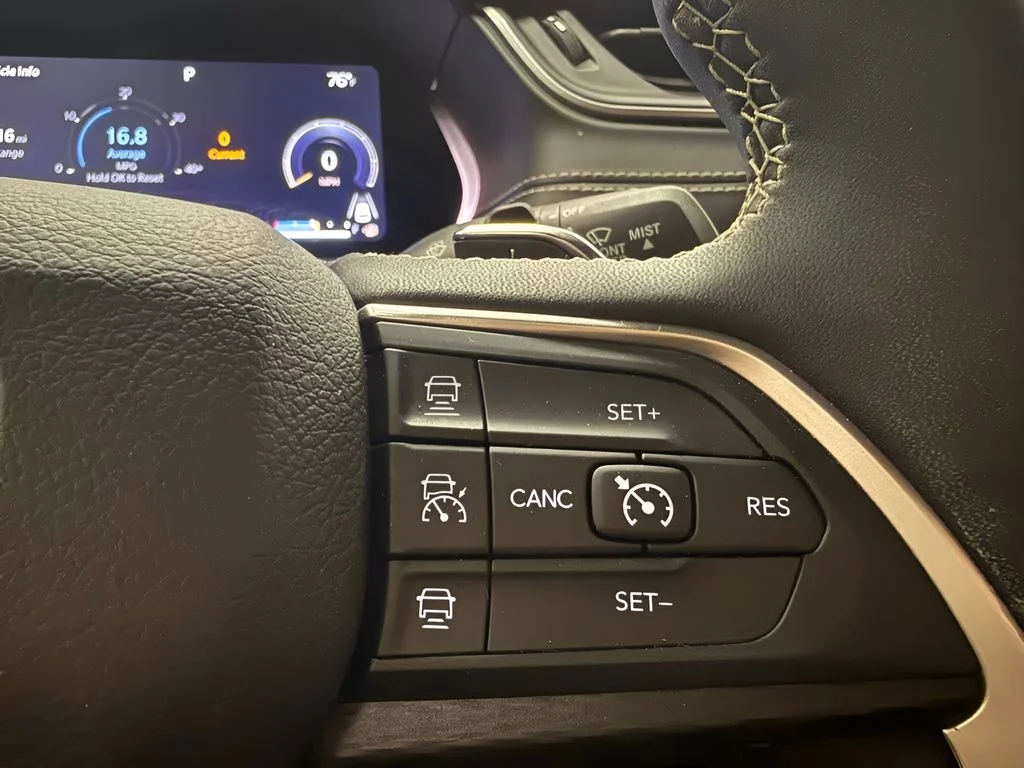 Used 2023 Gray Jeep Altitude X image 20