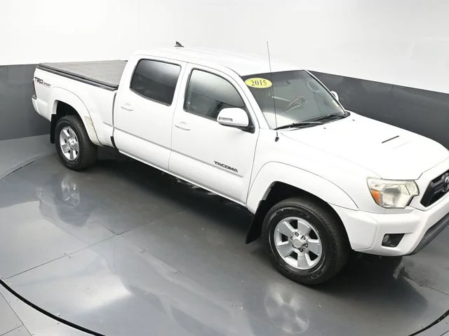 Used 2015 White Toyota Base image 49