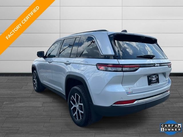 Used 2025 Silver Jeep Limited image 6