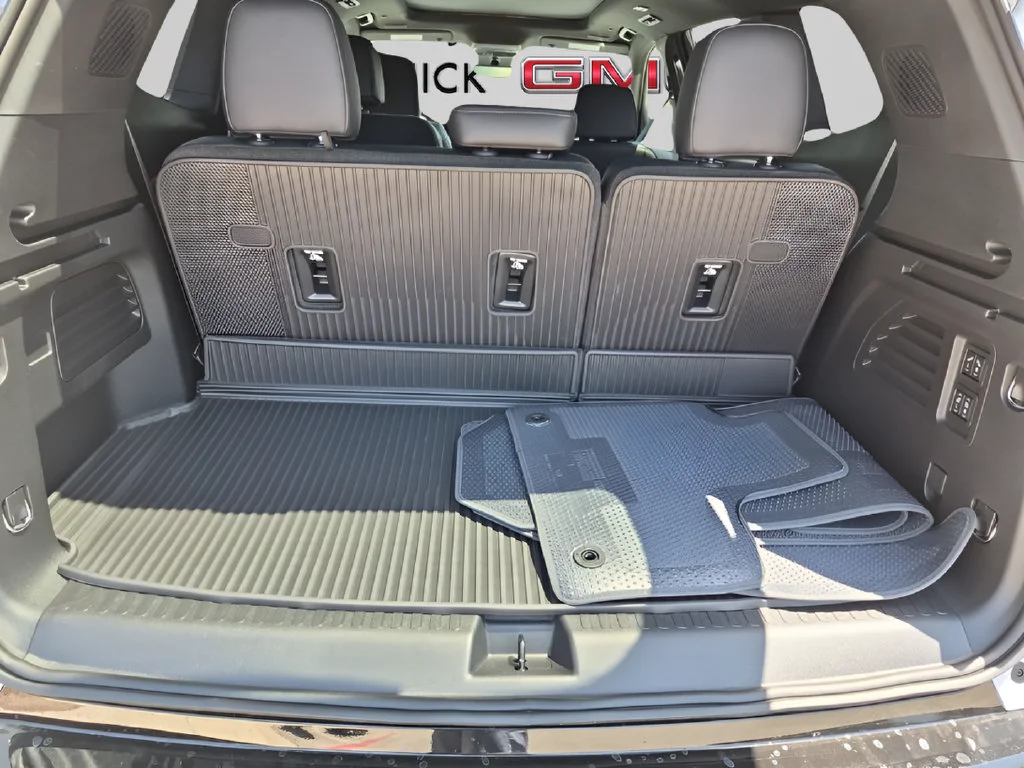 New 2027 Glacier White Tricoat GMC Denali image 41