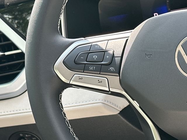 New 2026 Black Volkswagen 1.5T SE image 24