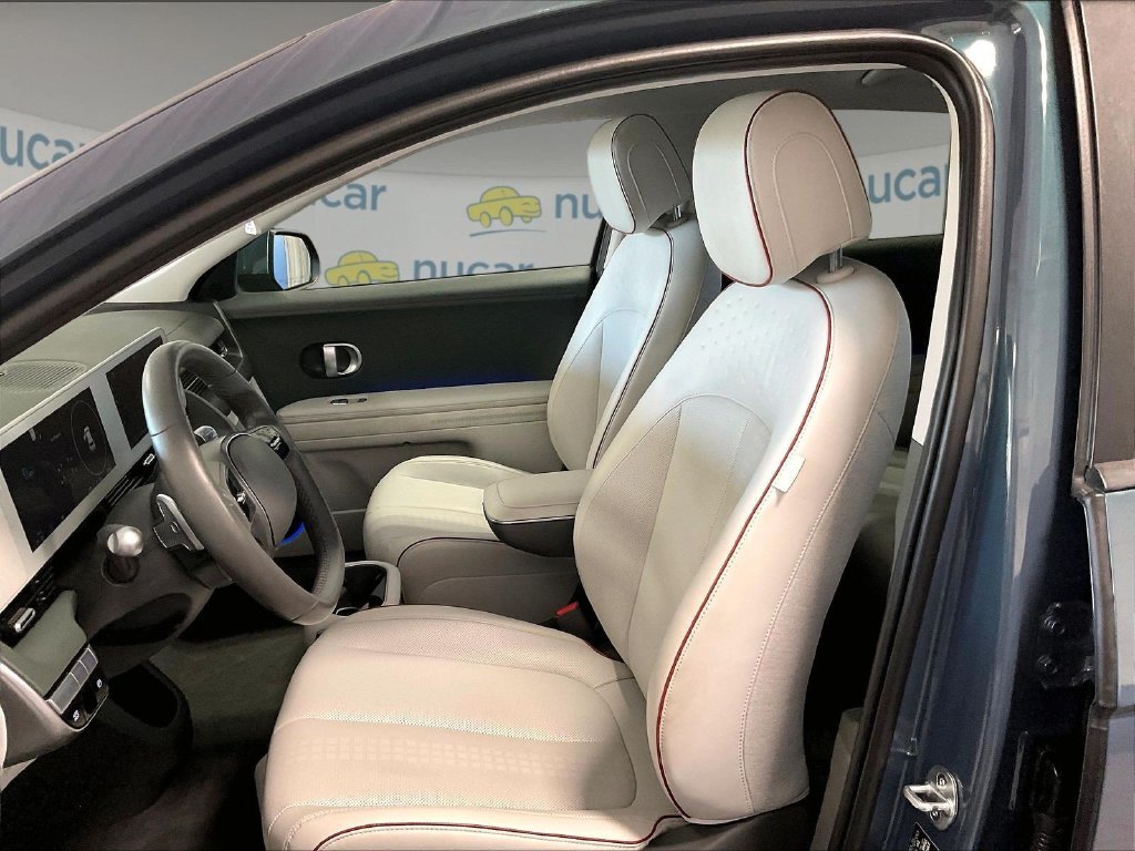 Used 2023 Green Hyundai SEL image 10