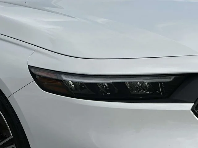 Certified Used 2025 Platinum White Pearl Honda HYBRID SPORT image 9
