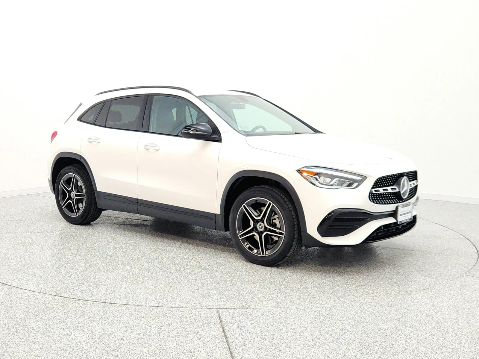 Used 2023 Polar White Mercedes-Benz GLA 250 SUV image 3