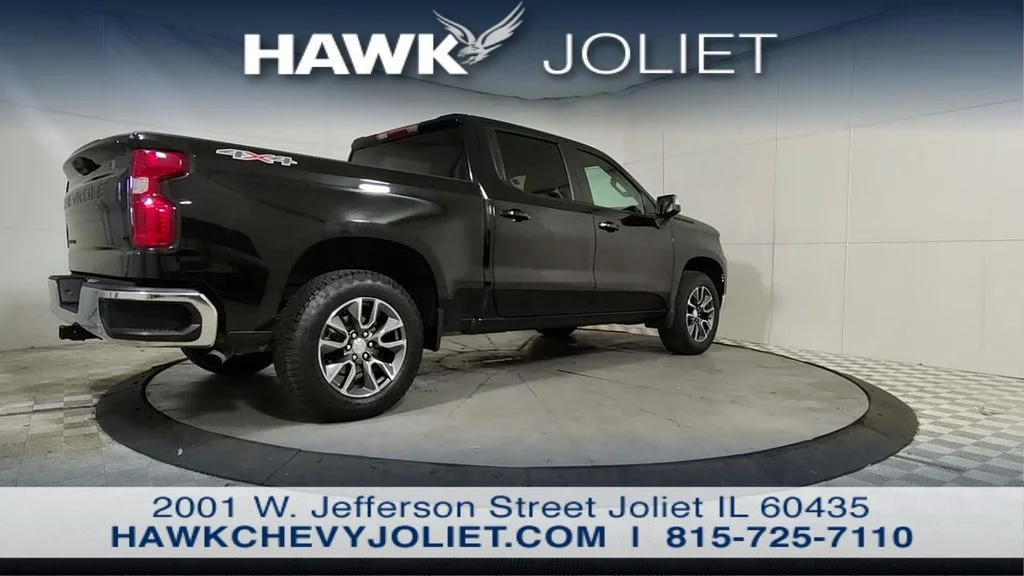 Used 2023 Black Chevrolet LT image 7