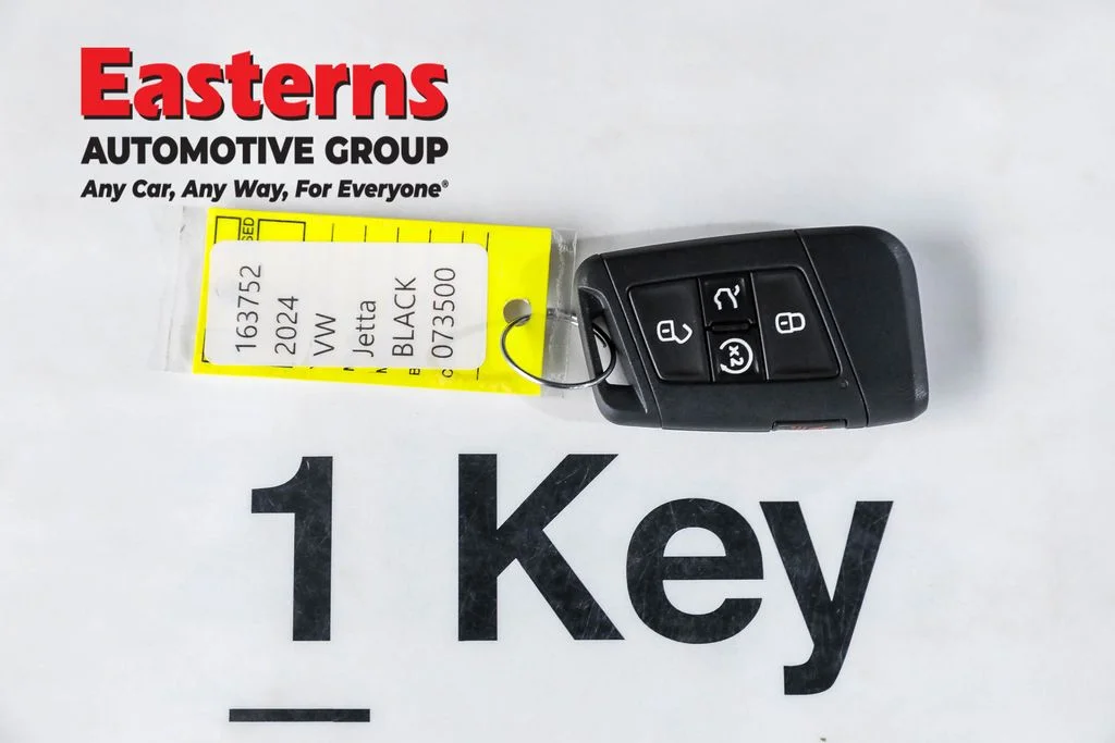 Used 2024 Black Volkswagen 1.5T SE image 22