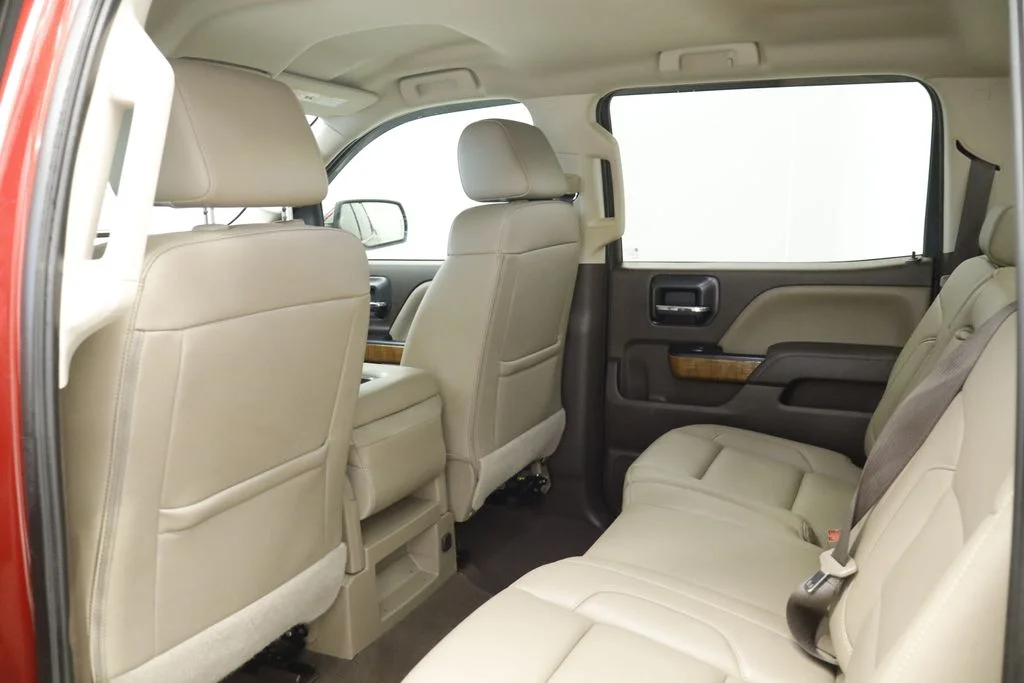 Used 2018 Red GMC SLT image 17