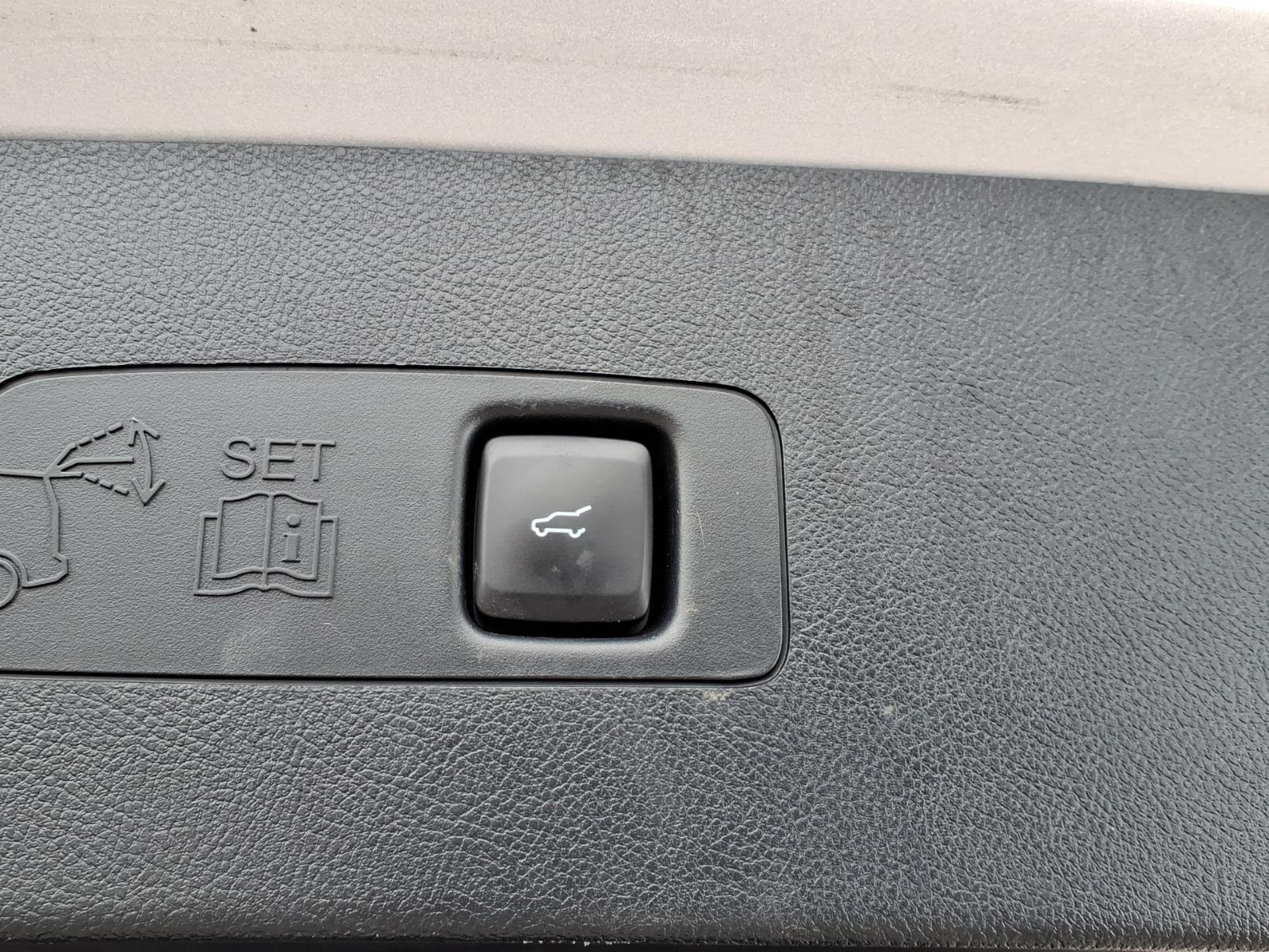 Used 2020 Ingot Silver Lincoln Reserve image 22