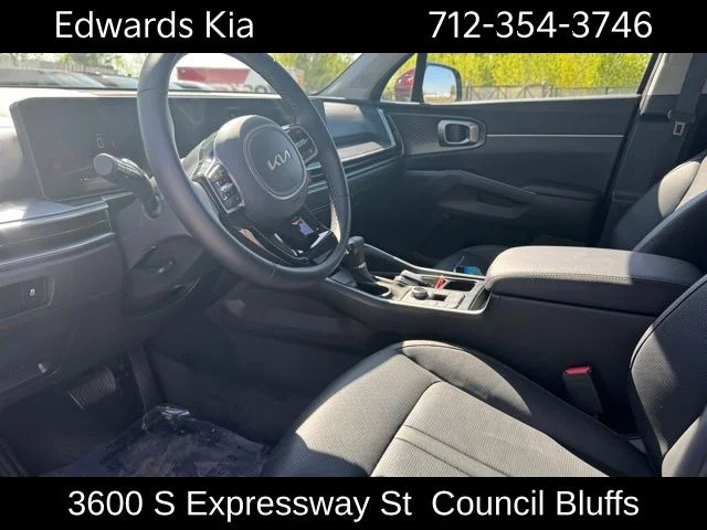 2025 Kia Sorento S - Photo 16