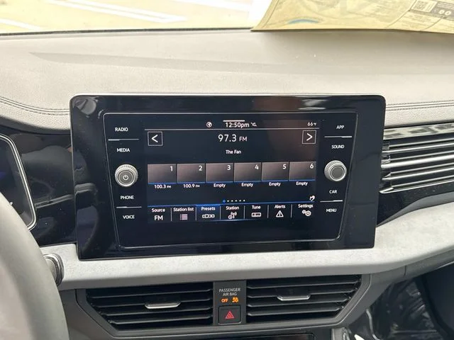 New 2026 Silver Volkswagen 1.5T SE image 20