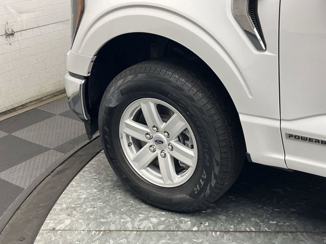 Used 2023 Oxford White Ford XLT image 34