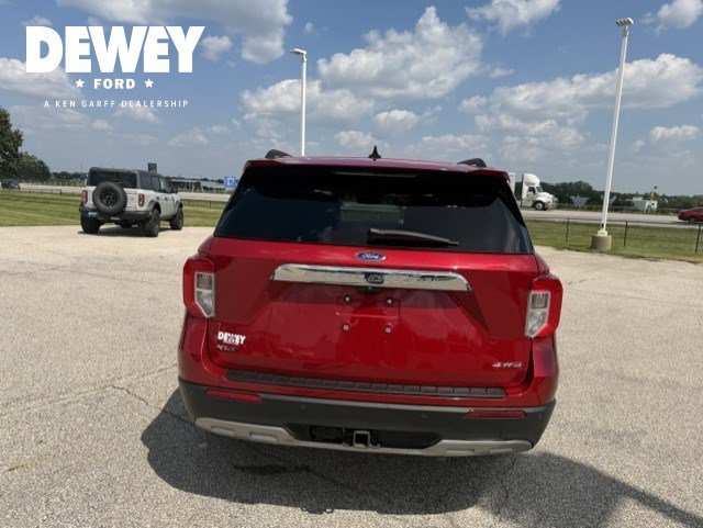 Used 2023 Red Metallic Ford XLT image 6