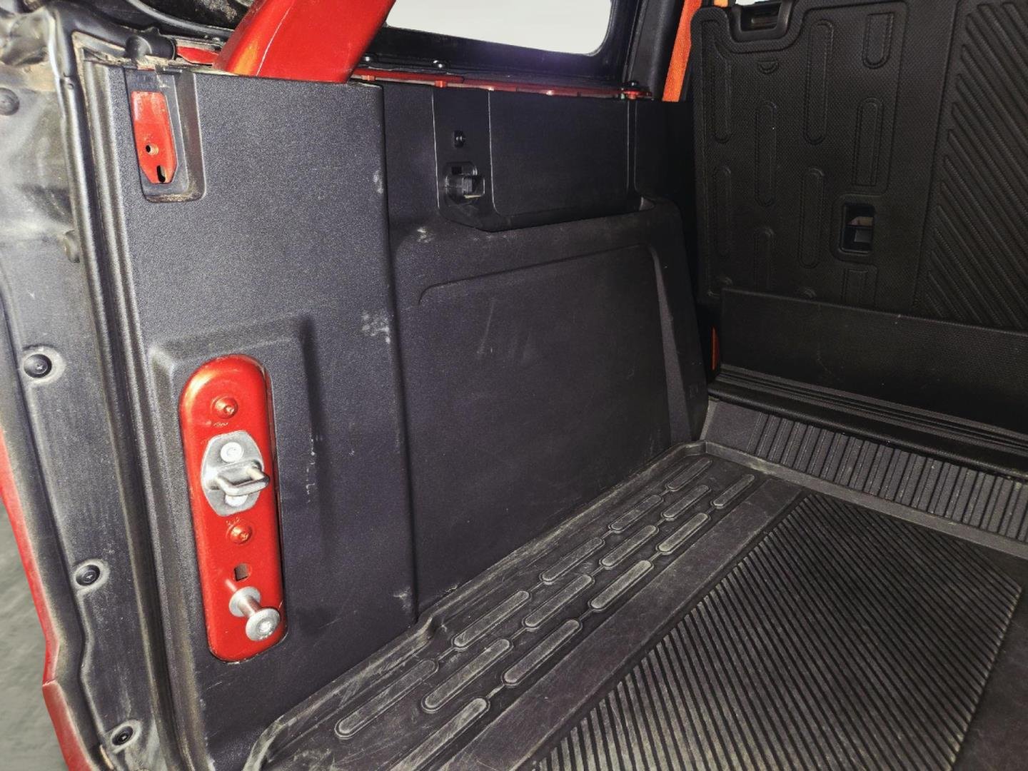Used 2023 Hot Pepper Red Tinted Clearcoat Ford Raptor image 63