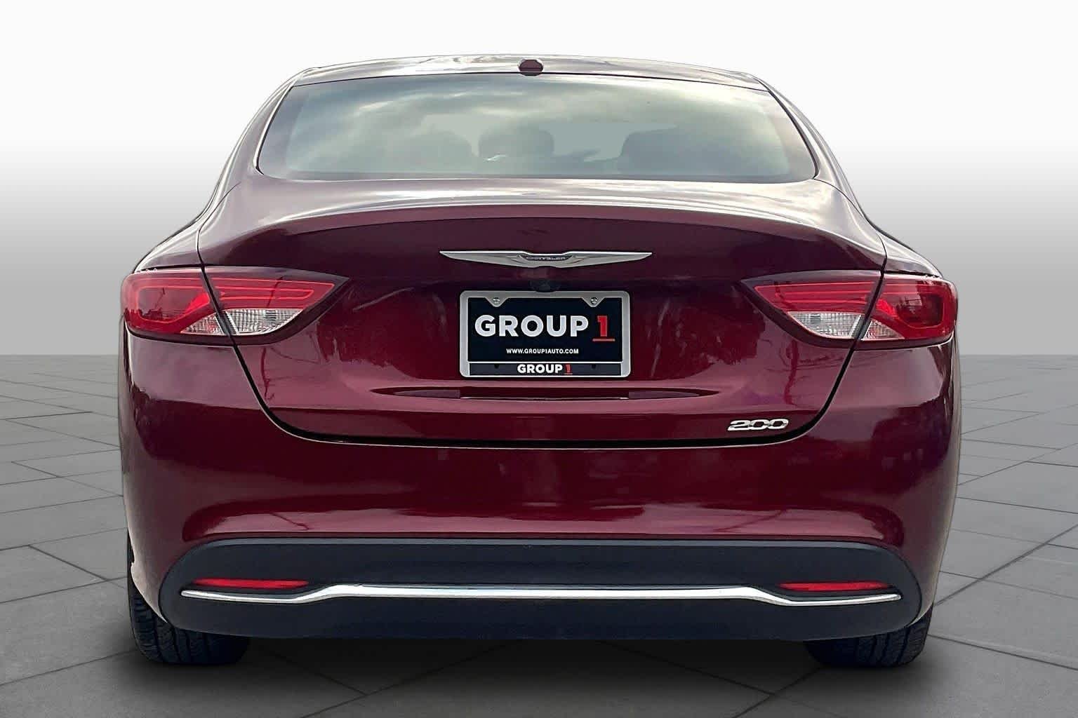 Pre-Owned 2015 Chrysler 200 Limited