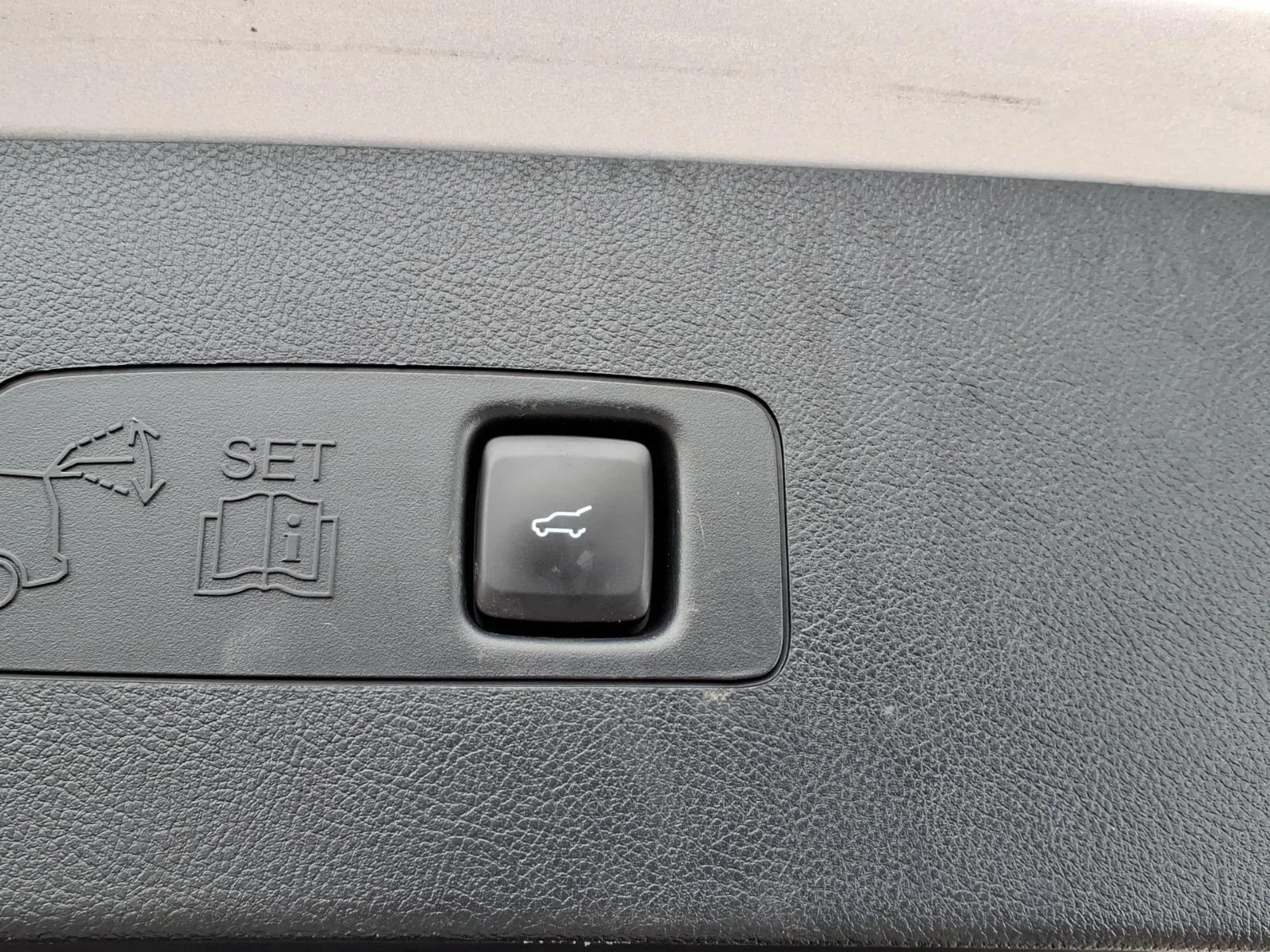 Used 2020 Ingot Silver Lincoln Reserve image 22