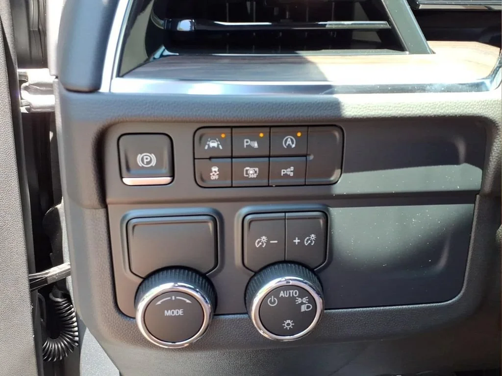 2026 Chevrolet Tahoe LS - Photo 14